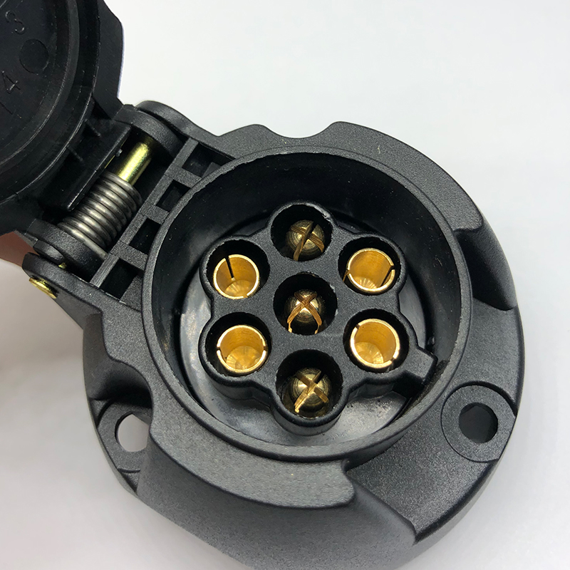 Truck accessories 12V 7pin plastic Trailer Socket female lighting baord trailer accessories Trailer Parts caravan accessories