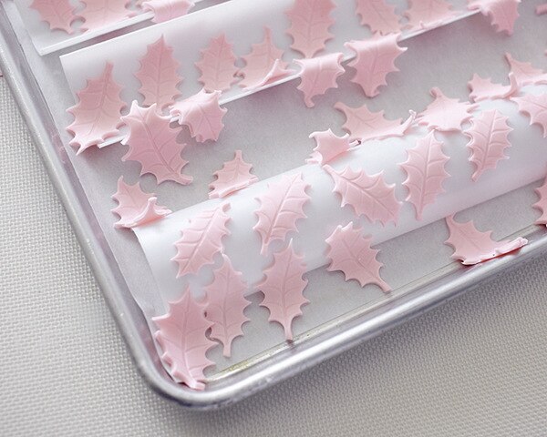 APRICOT 3PCS Cake Mould Holly leaves Stainless Steel Fondant Cookie Cutters for Wedding Cake Decorating Tools