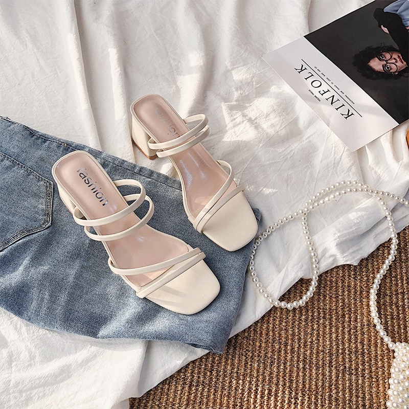Kvinder hjemmesko firkantet tå kaki sandal sommer sko kvindelige sort slides hjemmesko højhælet beige vintage sandel til kvinder
