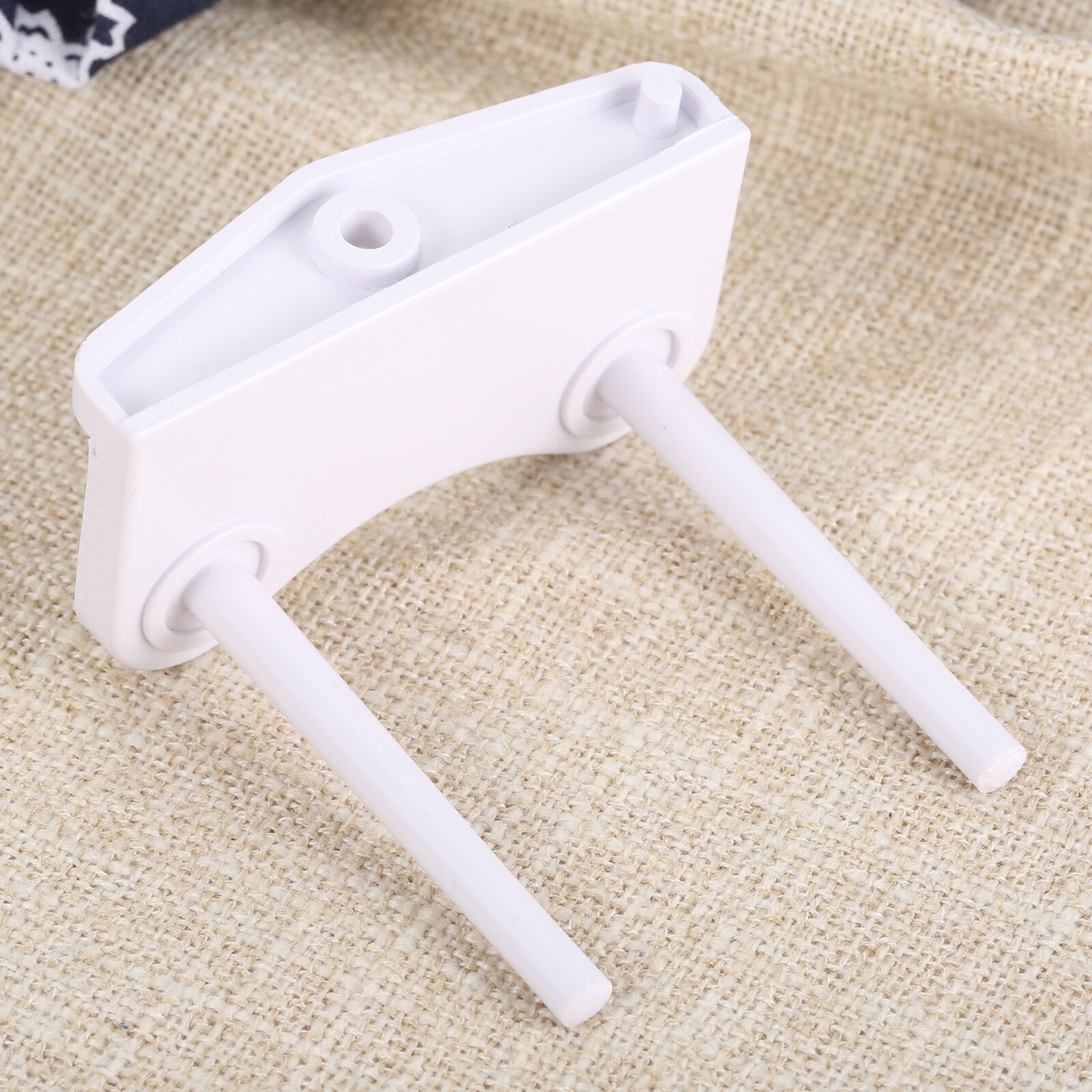 Sewing Machine Spool Pin Screw-On Spare Parts Accessories for Brother 320 360 451 461 661 681 741 751 761 1681 1781 XL851 XL1351