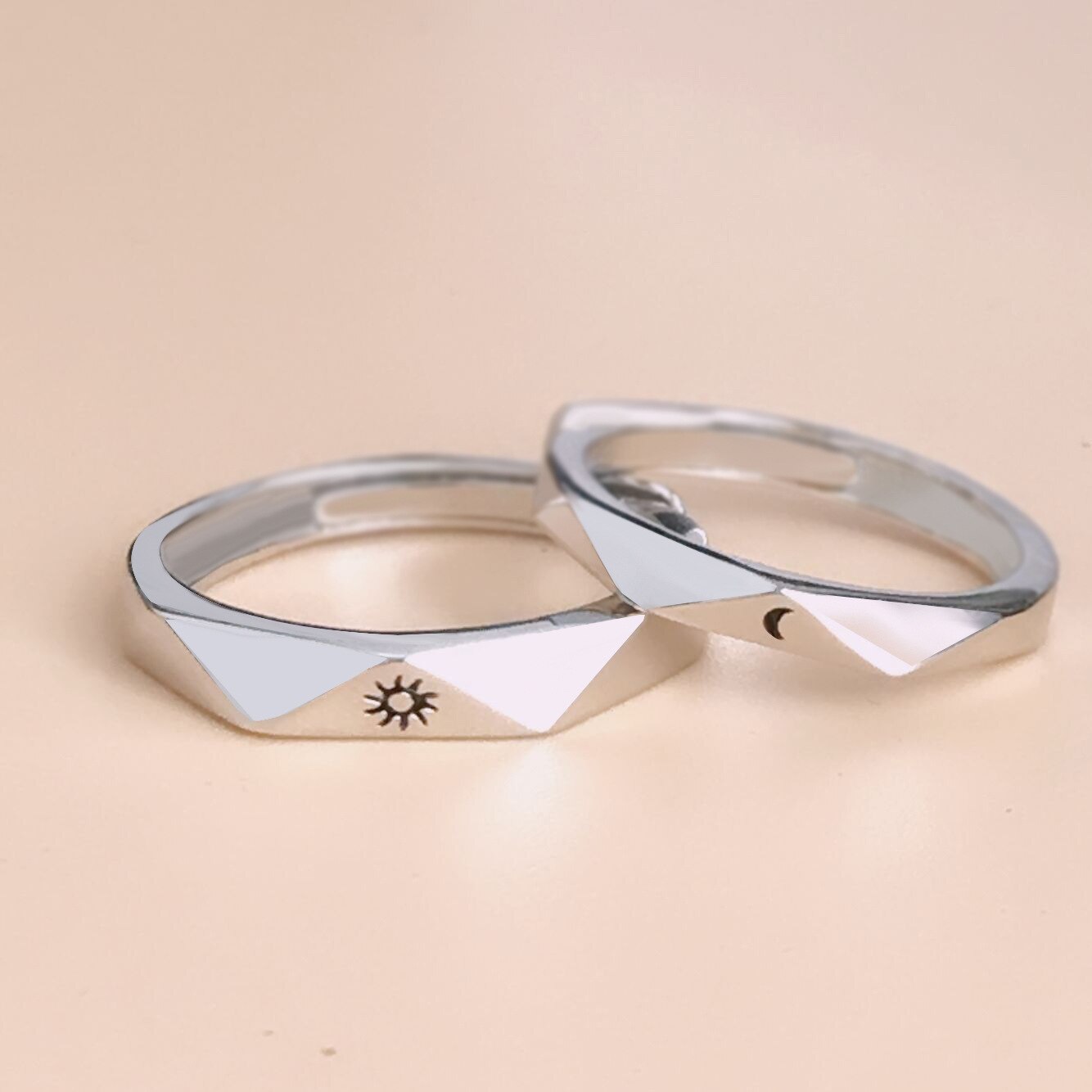 2 Stuks Letters Zon Maan Minnaar Paar Ringen Eenvoudige Opening Ring Voor Paar Wedding Engagement Promise Valentijnsdag Sieraden: Adjustable B