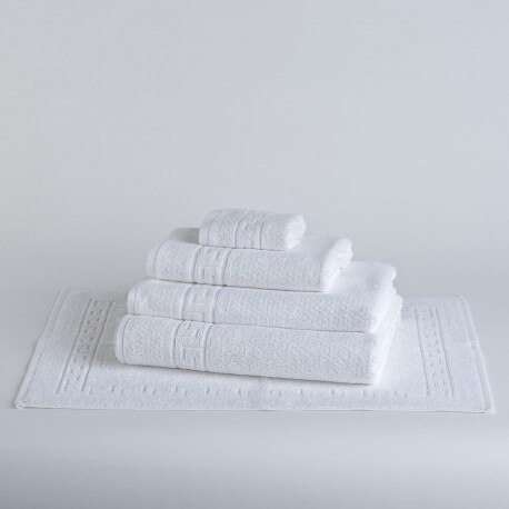 Witte Badhanddoek Voor Hotels Gemaakt Van 100% Katoen