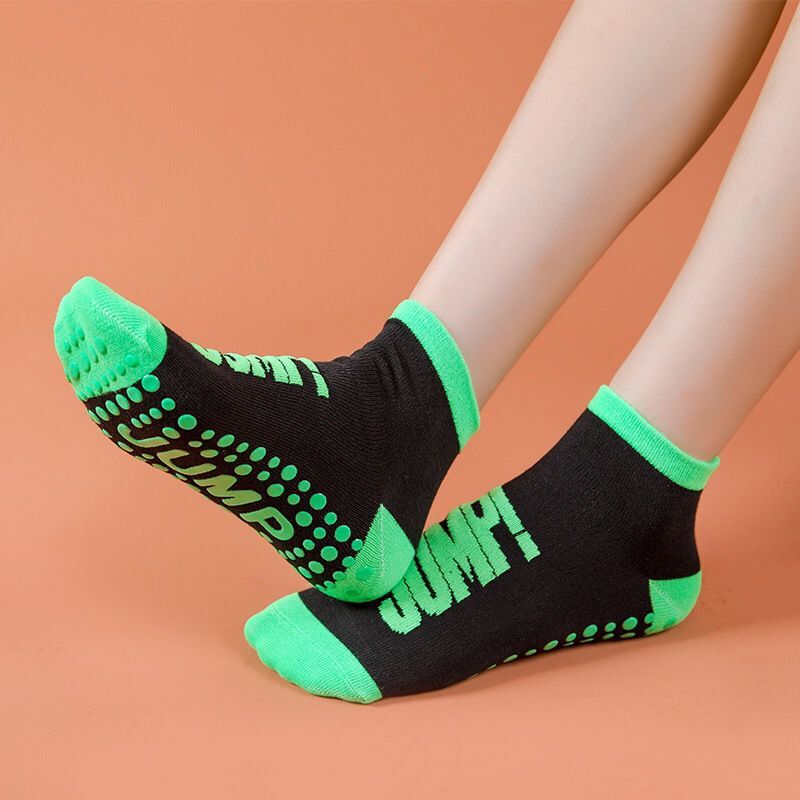 Novo crianças meias anti-deslizamento meias de chão para crianças antiderrapante meias de chão menino e menina casa meias tornozelo meias grossas
