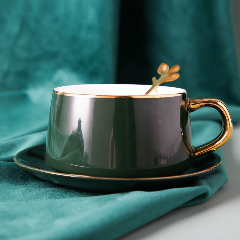 Pair of ceramic coffee cups and saucers, set of single european mugs, cups with spoons and lids, espresso cups, espresso cups, tazas: C