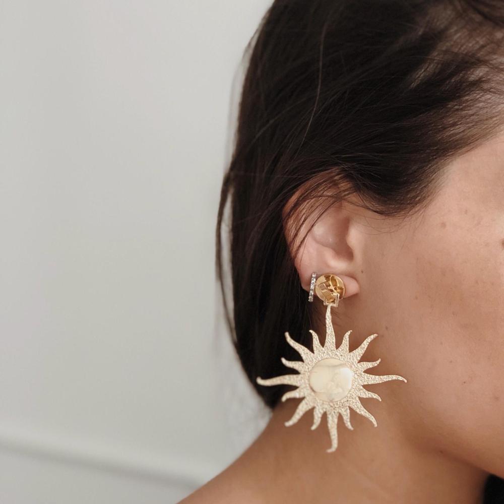 GULCE DERELI, SINGLE EARRING, SUN SYMBOL CHARM EARRING, PRODUCT, BOX, GOLD/SILVER PLATED