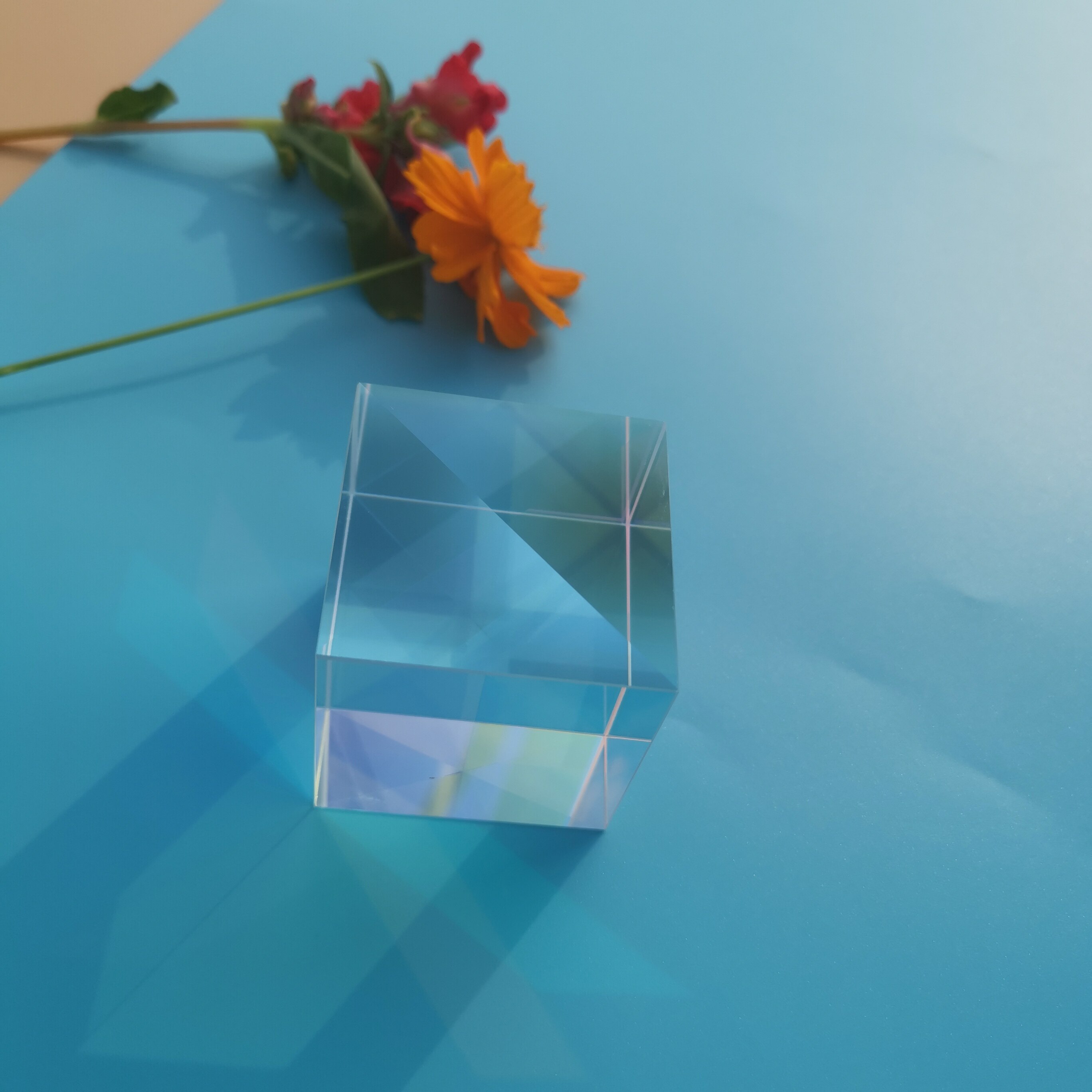 Optical Color Prism18mm Rainbow Glass X-Cube 6-sided bright Light Cube Square Prisms Photography Filters Home Decoration