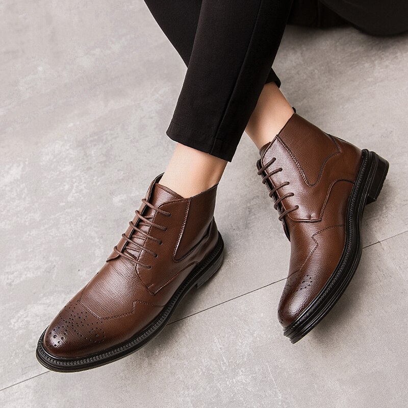 Våren hög topp herr martin boots brogue engelsk stil solida stövlar snörning flock gummi vinter hög topp herr ankelstövlar skor