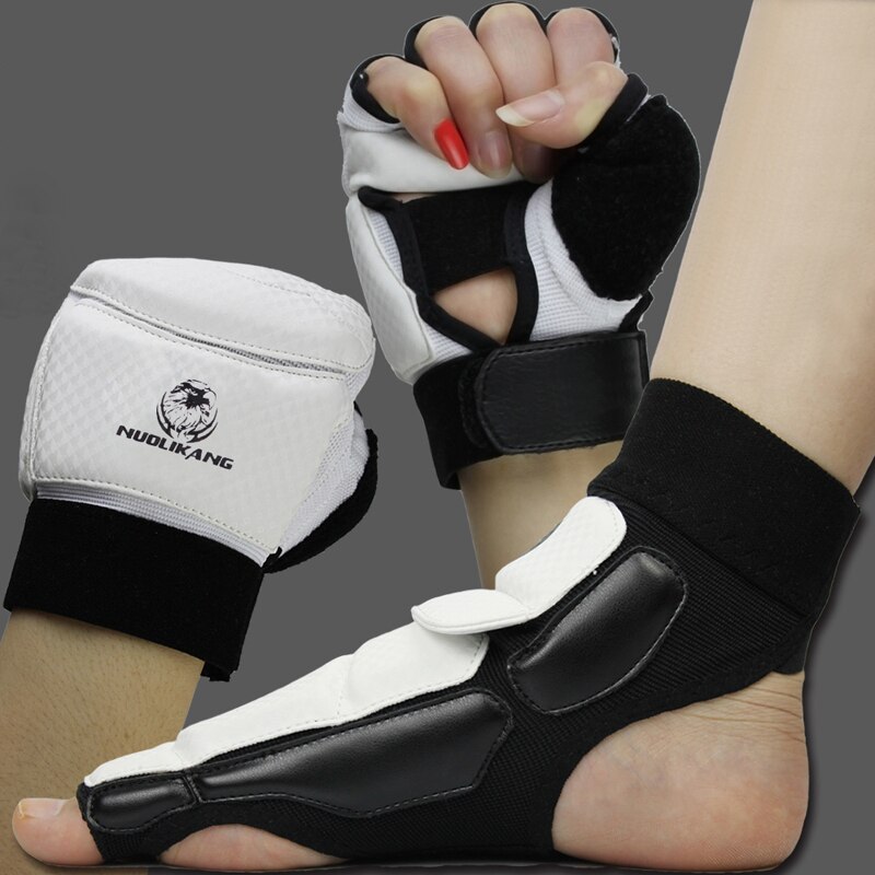 Kampsporthandskar barn vuxen taekwondo boxningssanda träningshandskar &amp; fotskyddsset halvfingerhandskar+fotskyddsset