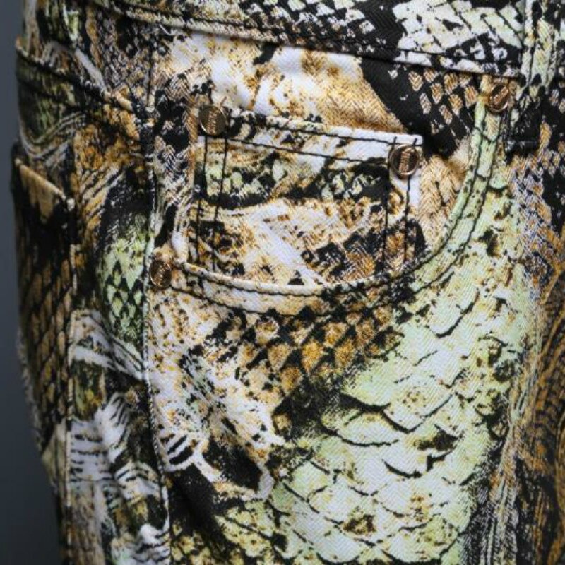 Mode mannen Serpentine Gedrukt Jeans Mannelijke Gekleurde Tekening Broek Bloem Broek Heren Skinny Jeans Klassieke Snake Grain