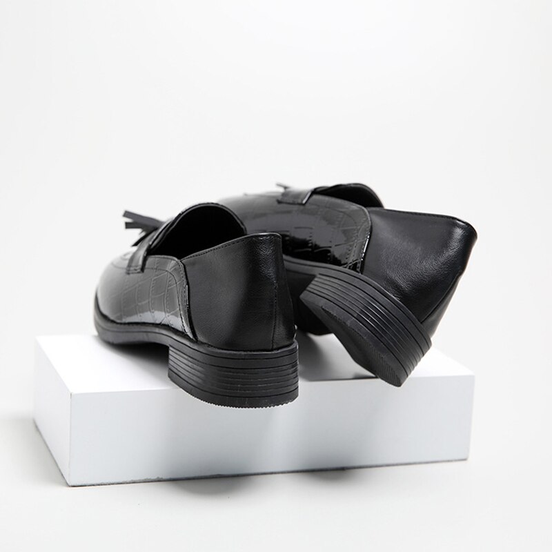 Zapatos de cuero japoneses para mujer, mocasines con flecos de cocodrilo, sin cordones, estilo Oxford, con borlas
