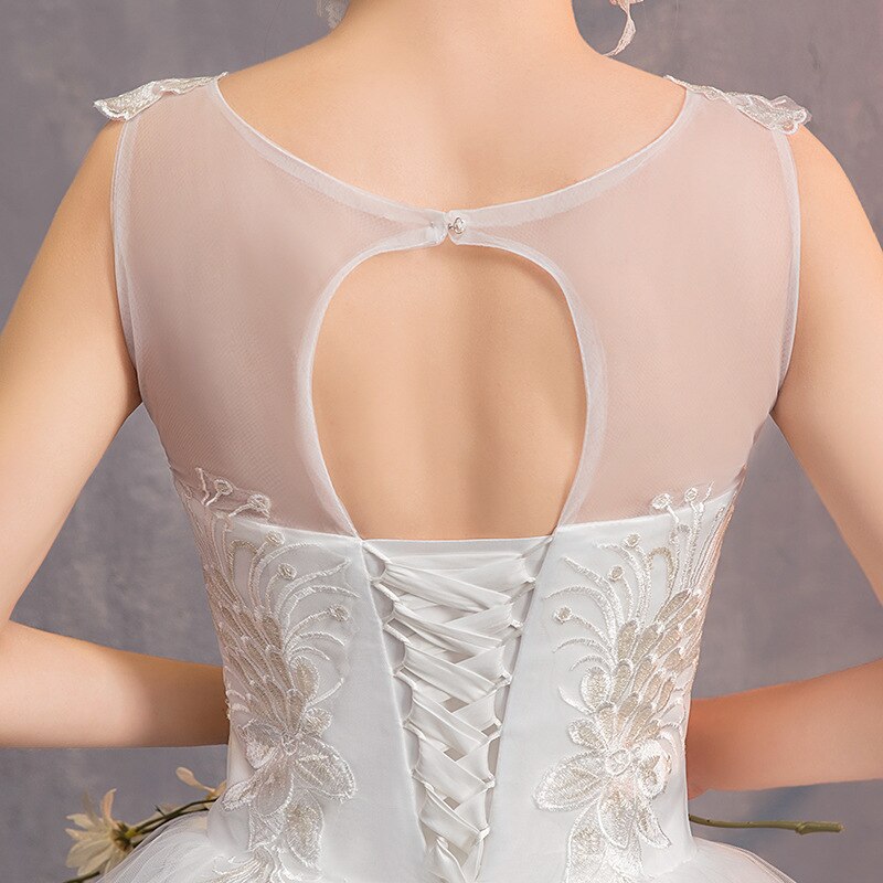 White Lace Wedding Dresses Ball Gown Lace Up O-Neck Sleeveless Appliques Tulle Simple Bride Wedding Gowns Vestido De Noiva