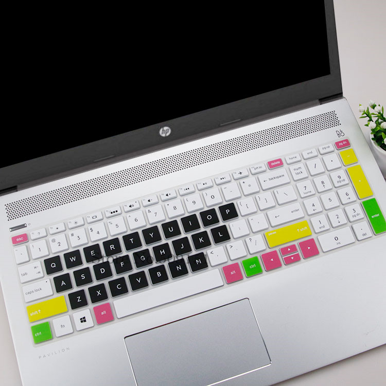 15.6 &quot; hp pavilion  x360 15- br pavilion 15-cc 15-ch 15-cd 15-cb 15-bs 17-bs 17m- ae silikoninen kannettavan tietokoneen näppäimistön suojakuori: Väri 3
