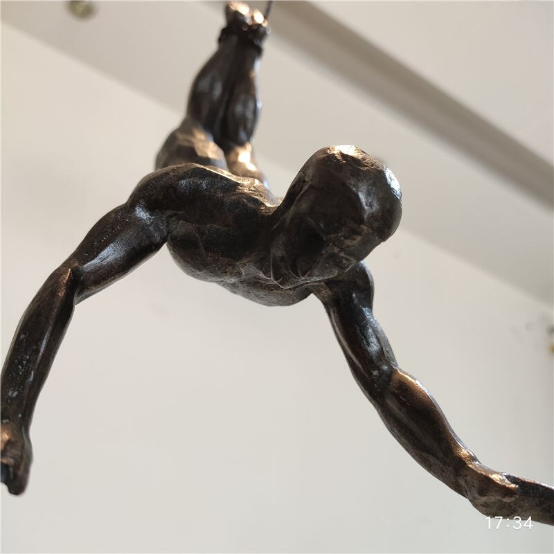 Klättring man industriell stil harts järn tråd vägghängande dekoration skulptur figurer retro staty dekor  tb01