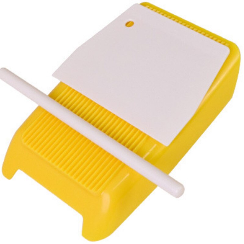 Plastic Noodle Maker Pasta Board Spaghetti Macaroni Pasta Gnocchi Maker Rolling Pin Food Supplement Molds Manual Kitchen Tool: Style 2