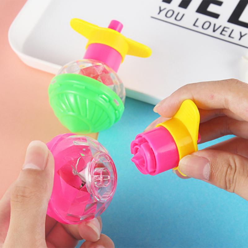 1 Pcs Funny Klassieke Nostalgische Kinderen Tol Klassieke Kinderen Knipperende Draaiende Tol Licht Up Dazzling Gyro Speelgoed