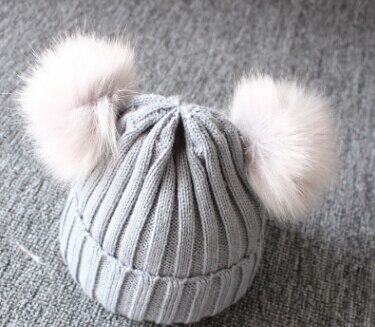 Baby pige dreng børn søde beanies solidstrikket bobble hat dobbelt pom pom vinter varm hæklet elastisk masse: Grå