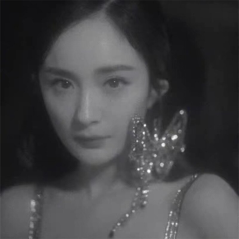 Super Große Einzel Ohrringe Anhänger Luxuriöse Schmetterling Farbe Übertreibung Lnsect Glänzende Persönlichkeit Party