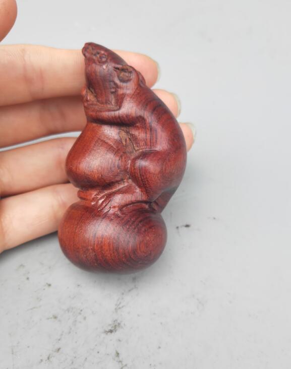 China Home collectie handwerk houtsnijwerk rat kleine standbeeld