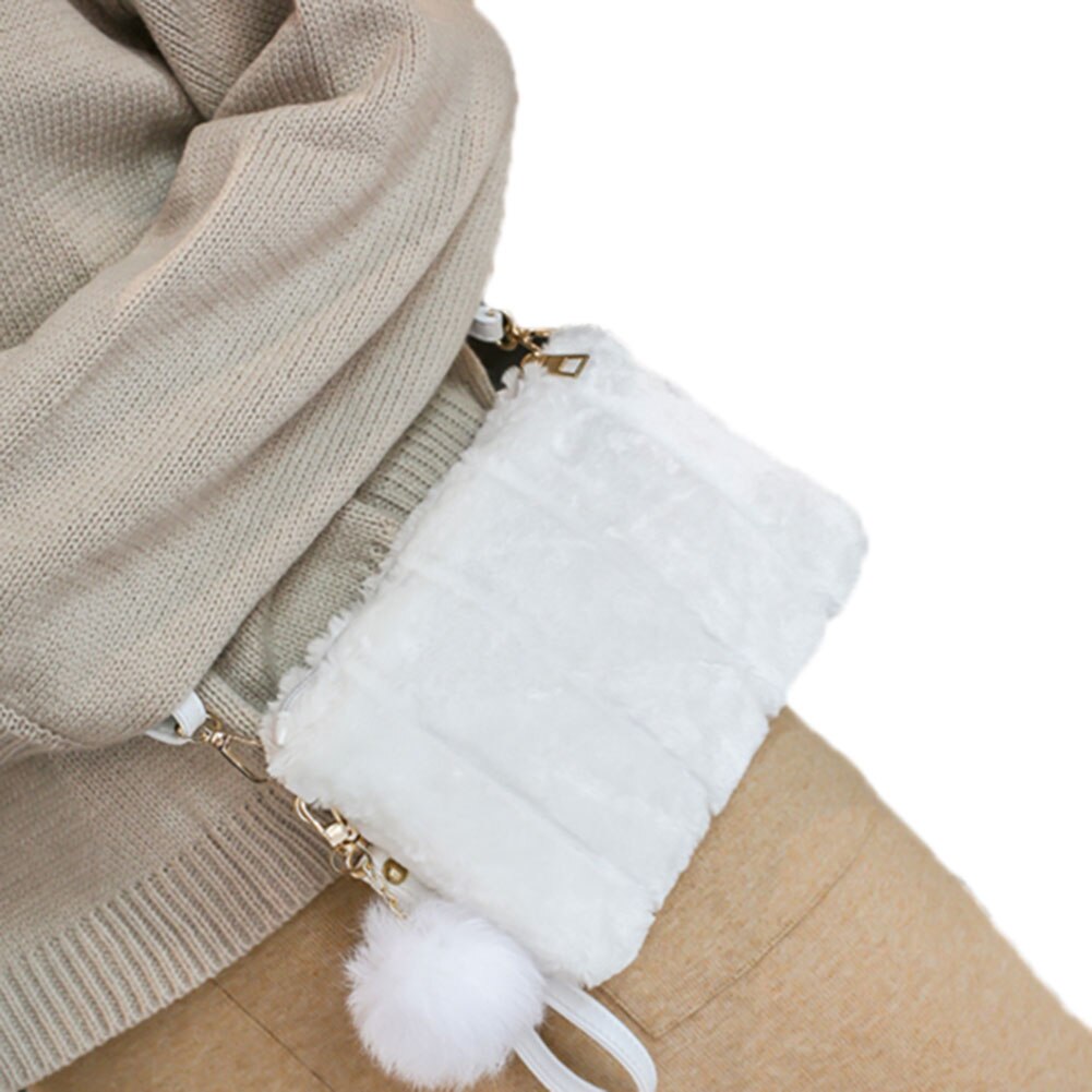 Bolso de mano de felpa aterciopelada para mujer, moderno, de otoño e invierno, tipo sobre, informal, para mujer: White