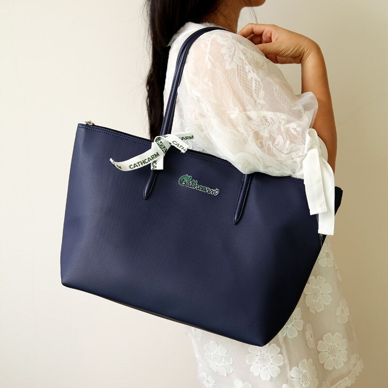 Crocodile shopping bag female bag shoulder bag large capacity commuter mommy bag shopping bag waterproof commuter tote bag: Deep Blue