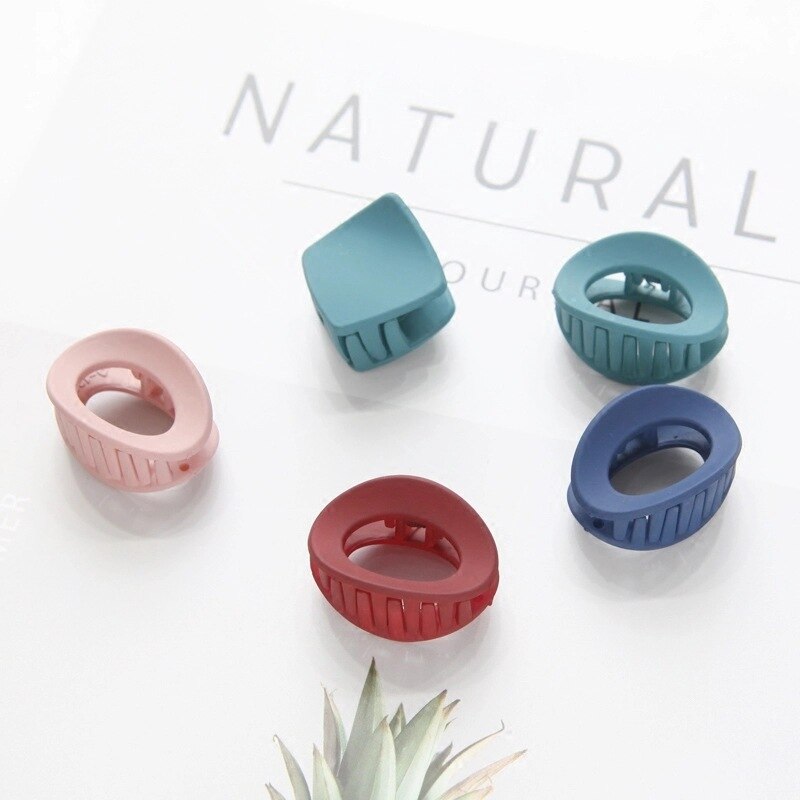 Korean hair jewelry simple hollow small hairpin grab clip Japanese and Korean personality top clip