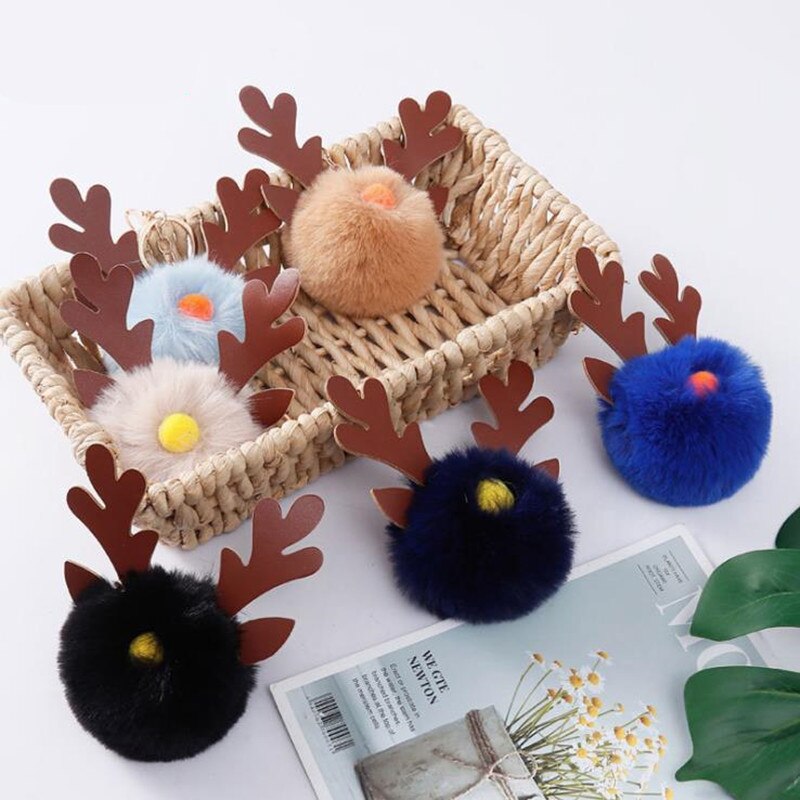 Noël flou Caribou corne cheveux boule porte-clés dessin animé Elk jouet pour femmes fille fausse fourrure boule sac à main porte-clés