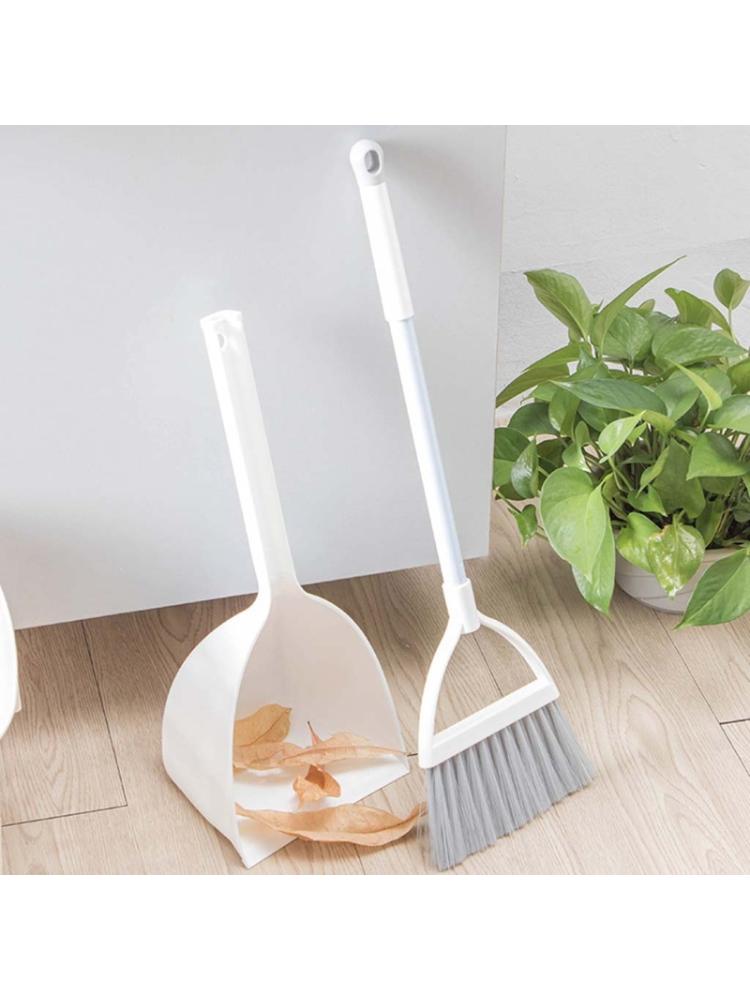 Kids Mini Broom Dustpan Set Toddlers Pretending Play Toy Children Play Cleaning Tools Toys Gift I.1225092114