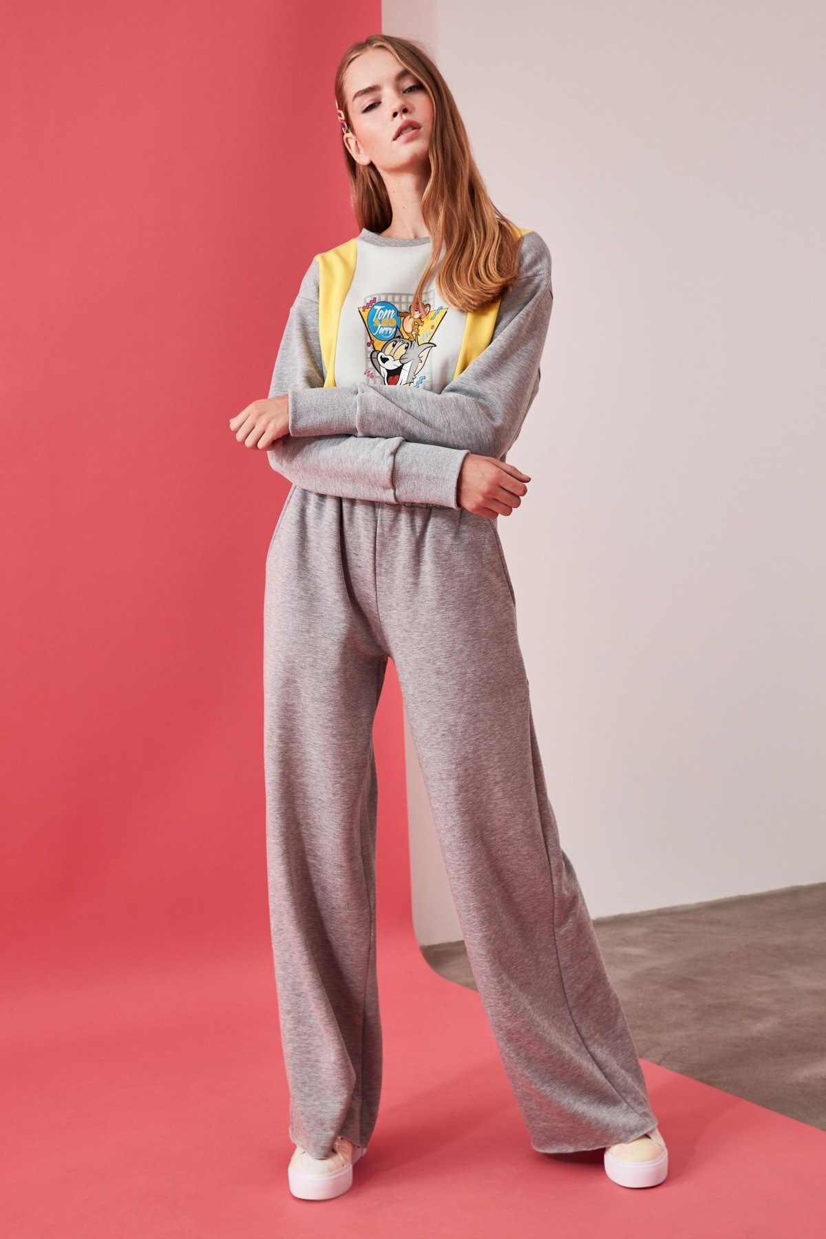 Trendyol Wijde Pijpen Gebreide Joggingbroek TWOAW21EA0072