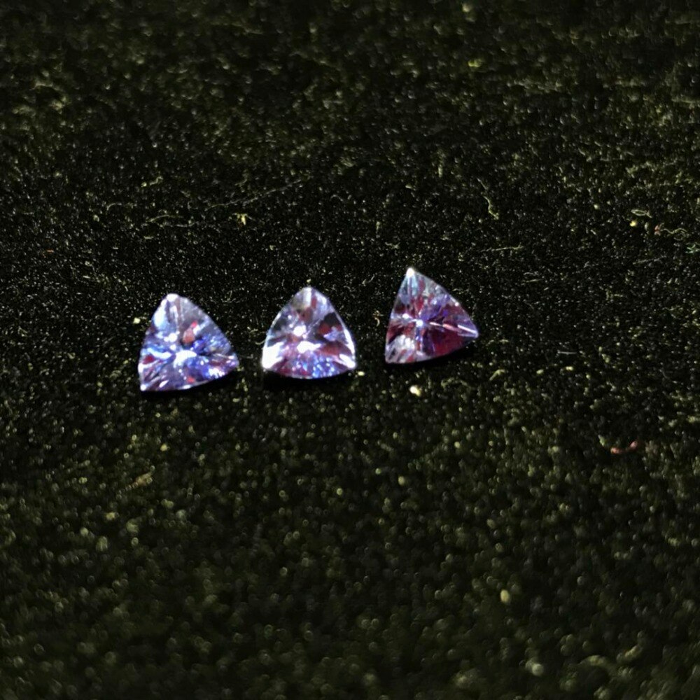 100% Natuurlijke Tanzanite Losse Edelsteen 5 Mm * 5 Mm Trangle Vorm Echt Vs Tanzanite Losse Steen