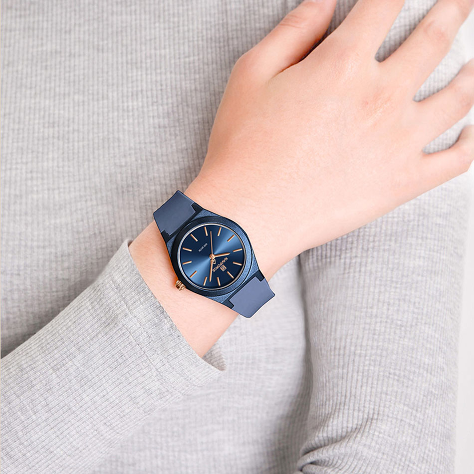 NAVIFORCE 2025 Vrouwen Mode Horloges Quartz Horloge Sport Siliconen Band Dames Horloges Eenvoudige Klok relogios feminino