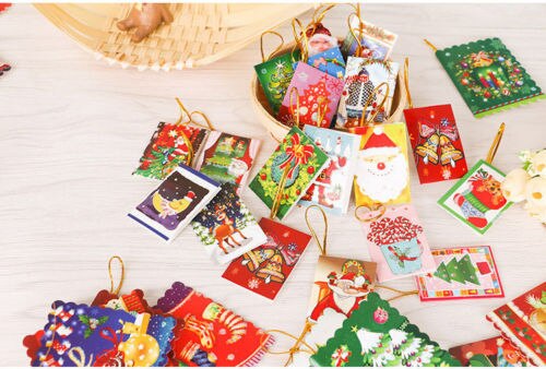 10pcs set Random Hang On Christmas Tree Best Wish Greeting Small Card
