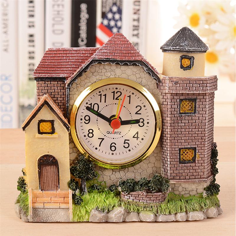 1PC Villa Castle Alarm Clock Antiquing Roman Times Castle Alarm Clock Exquisite Resin House Castle Alarm Clock (Random style)