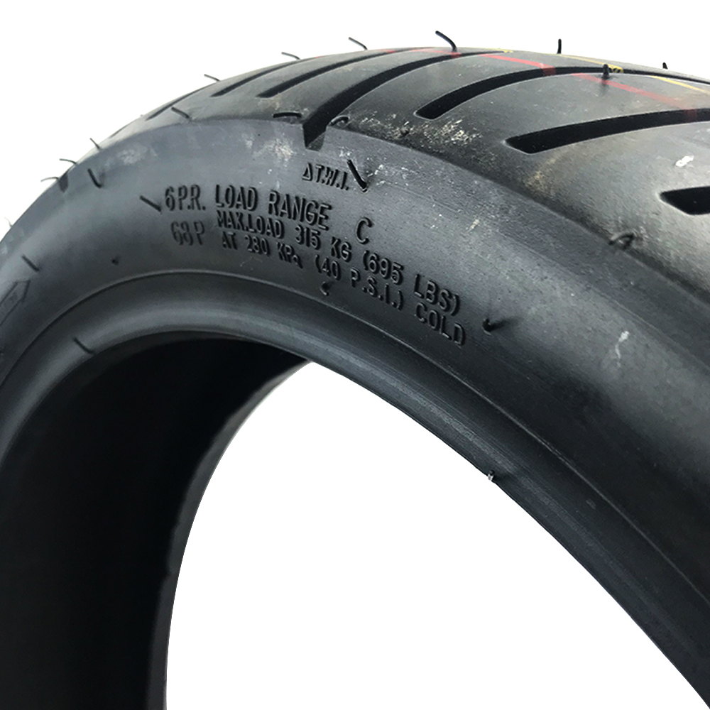 High Performance Durable Rubber Tyre Motorcycle Tubeless Tyre 130/70-17 130 70-17 Motor Tire