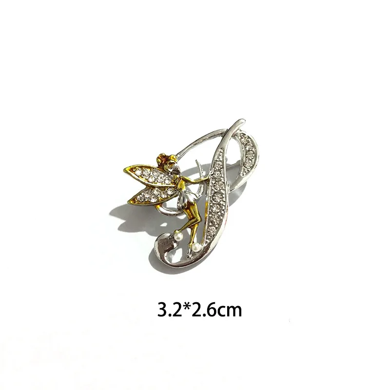 Broche de 26 letras de Ángel de cristal de lujo para mujeres y hombres, diamantes de imitación de A a Z, alfileres para Collar con iniciales de elfo, de , accesorios de joyería: Con recubrimiento de titanio