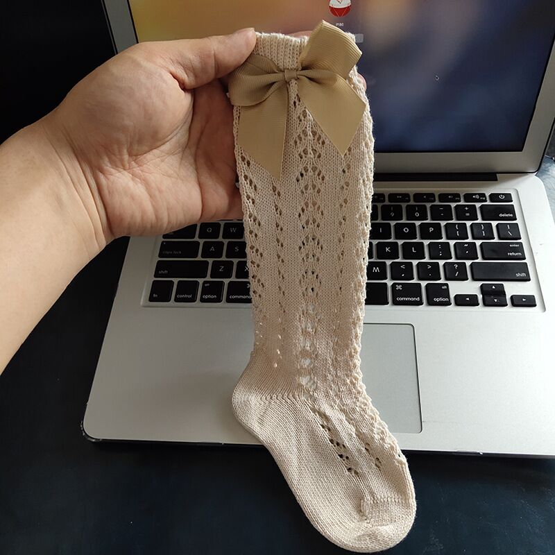 freundlicher Socke BöGen königlich Stil Mädchen Knie Hohe Socken Baby Kleinkind Bowknot in Rohr Socken freundlicher Aushöhlen Socke Süssigkeit Farben: khaki / XL (5 zu 7 Jahre)