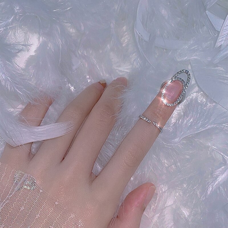 HUANZHI Neue Koreanische modisch Coole glänzend Strass Intarsien Fingerspitze Nagel Legierung ringe für Frauen Mädchen Party Zubehör