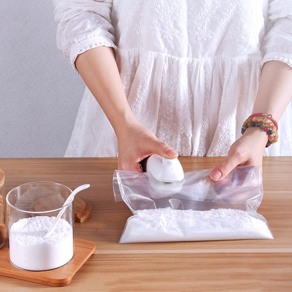 Portable Handheld Vacuum Food Sealing Machine USB Charging Packaging Sealer
