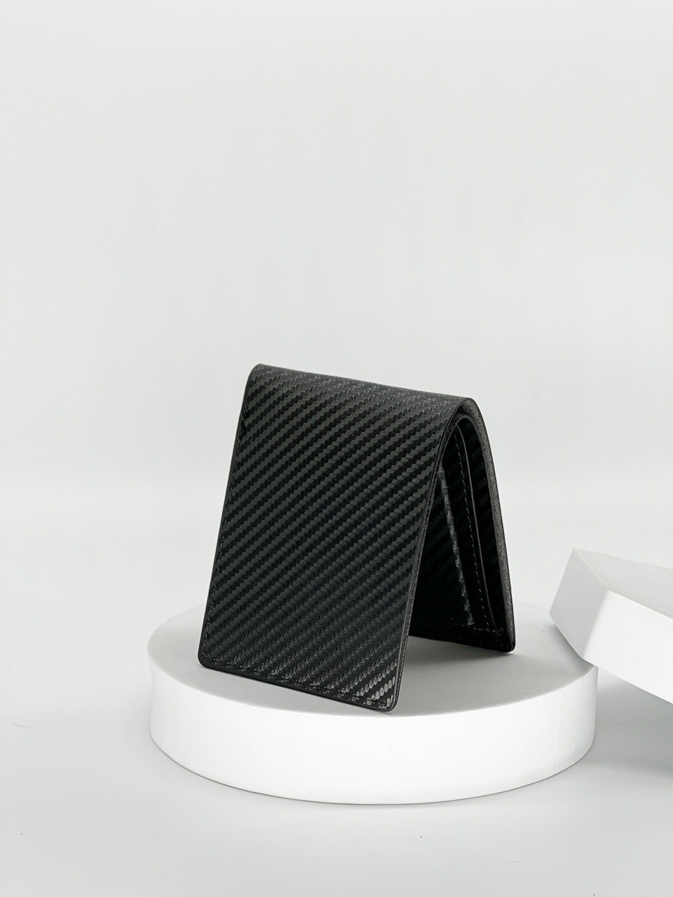 Trend Business Casual Students Simple Men's Short Wallet Carbon Fiber with Card Slot Wallet