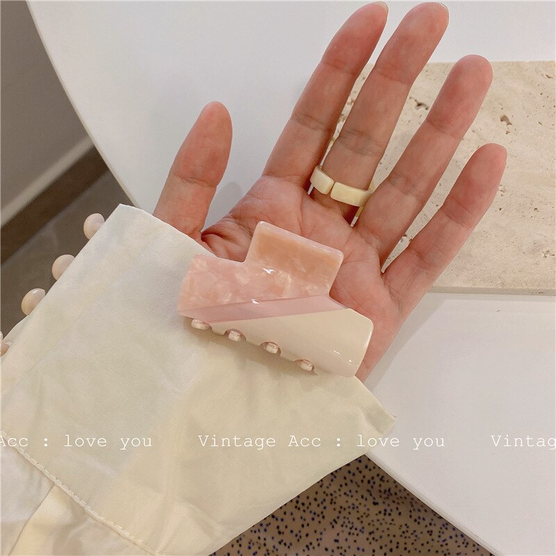 AOMU Sweet Romantic Pink Acrylic Hollow Square Hairpin Smooth Irregular Geometric Splicing Floral Hair Claw for Women Jewelry: C