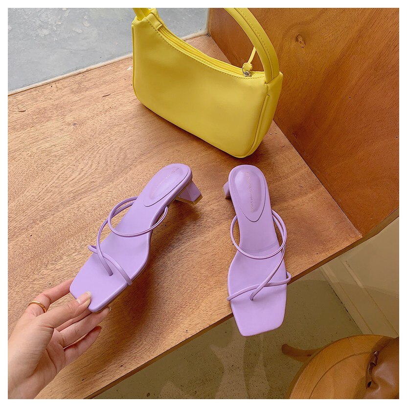 Tofflor med låg klack dam märkessandaler slip on slides godis färg sommar skor strand flip flops smalband tofflor: Lila / 6.5
