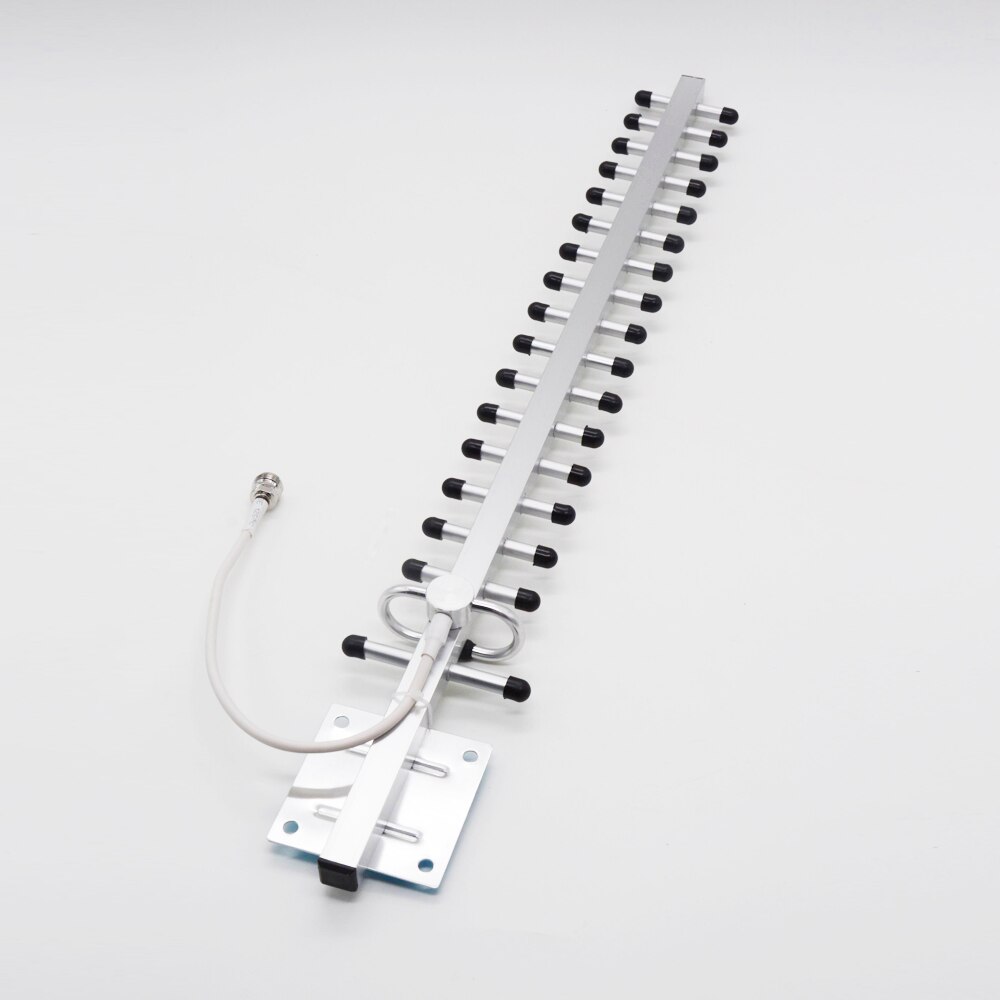 20dBi 4G Antenna Yagi External Antenna LTE 2600 Mhz Outdoor Antenna Phone Signal Accept Antenna for 4G Signal Repeater amplifier