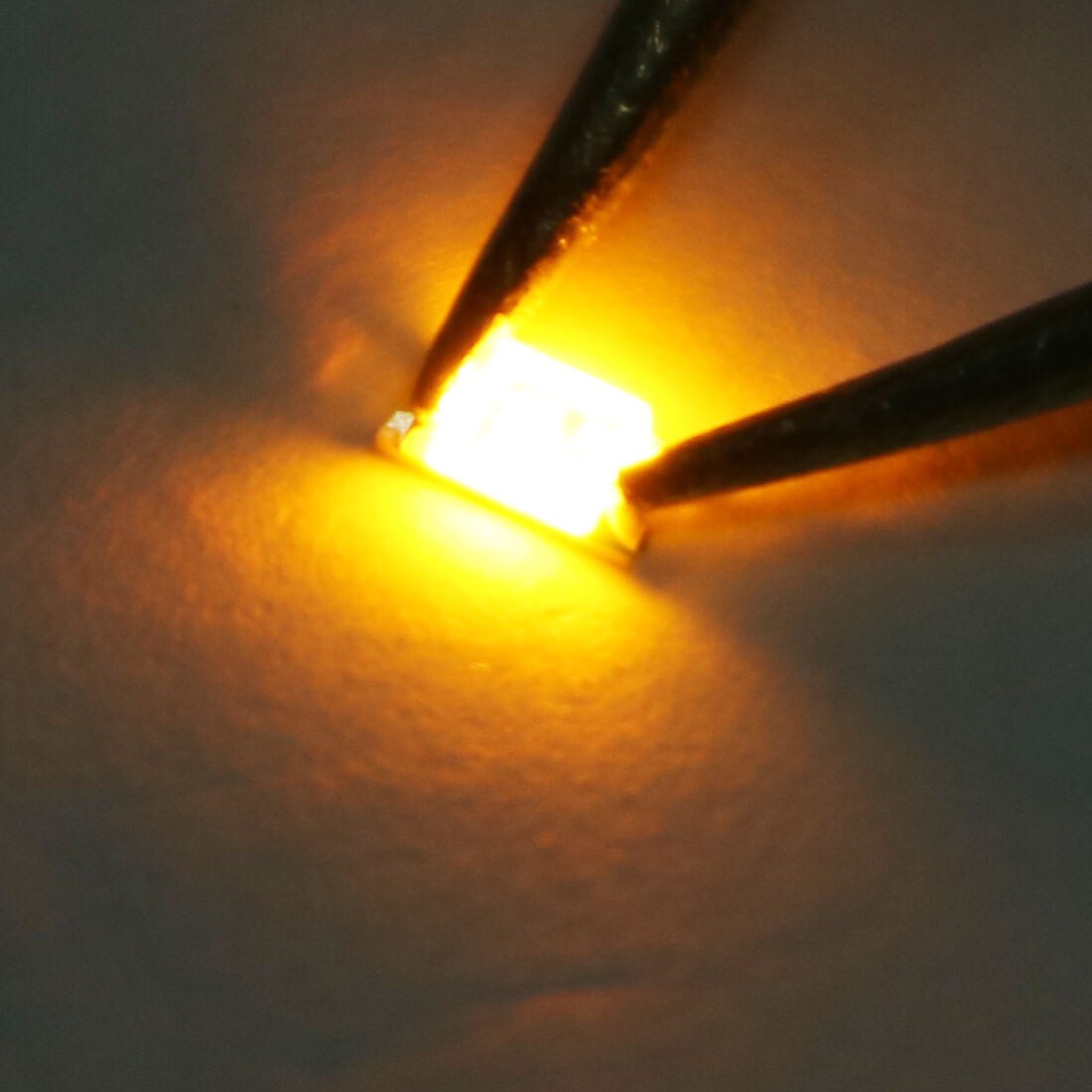 uxcell SMD LED Diode Lights Super Bright Lighting Electronics Components Light Emitting Diodes Yellow (40pcs)