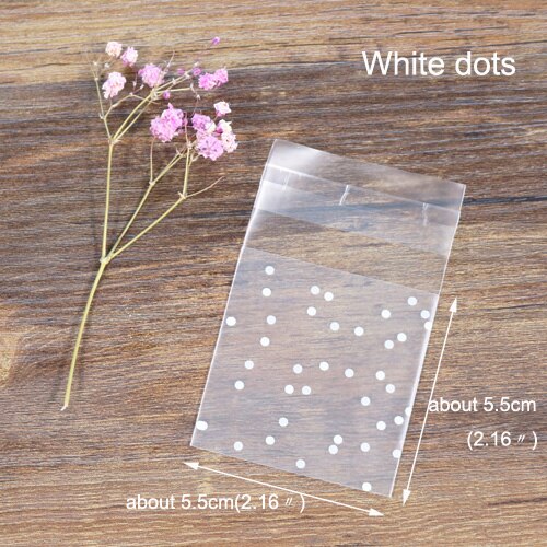 100 stk polka dots frostet plastikpose emballageposer til selvklæbende plastkonvolut kontorskoleartikler: 5.5 x 5.5cm hvide