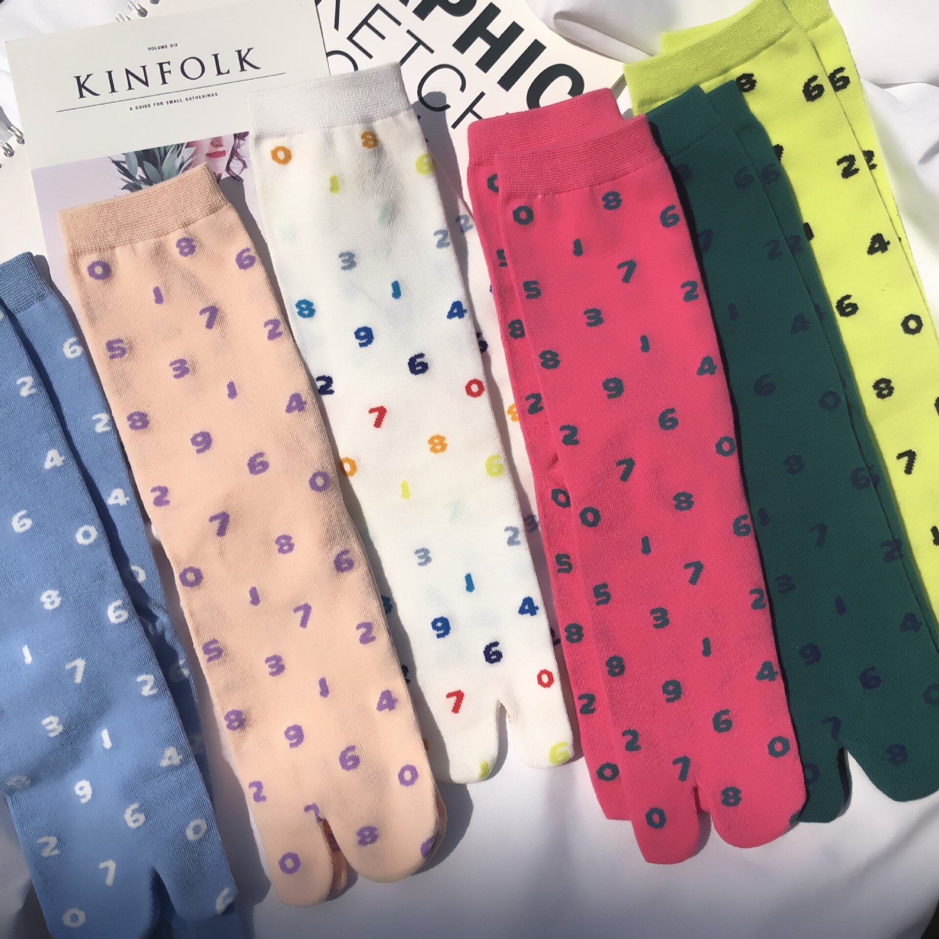 Chic Japanese Jacquard Split Toe Socks Digital Combed Cotton Two Toe Socks Women Korean Harajuku Two Finger Tabi Socks