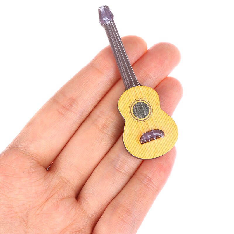 Śliczne 1PC 1/12 skala akcesoria gitarowe domek dla lalek miniaturowy instrument część robić wystroju domu dziecko meble drewniane ornament robić rękodzieła