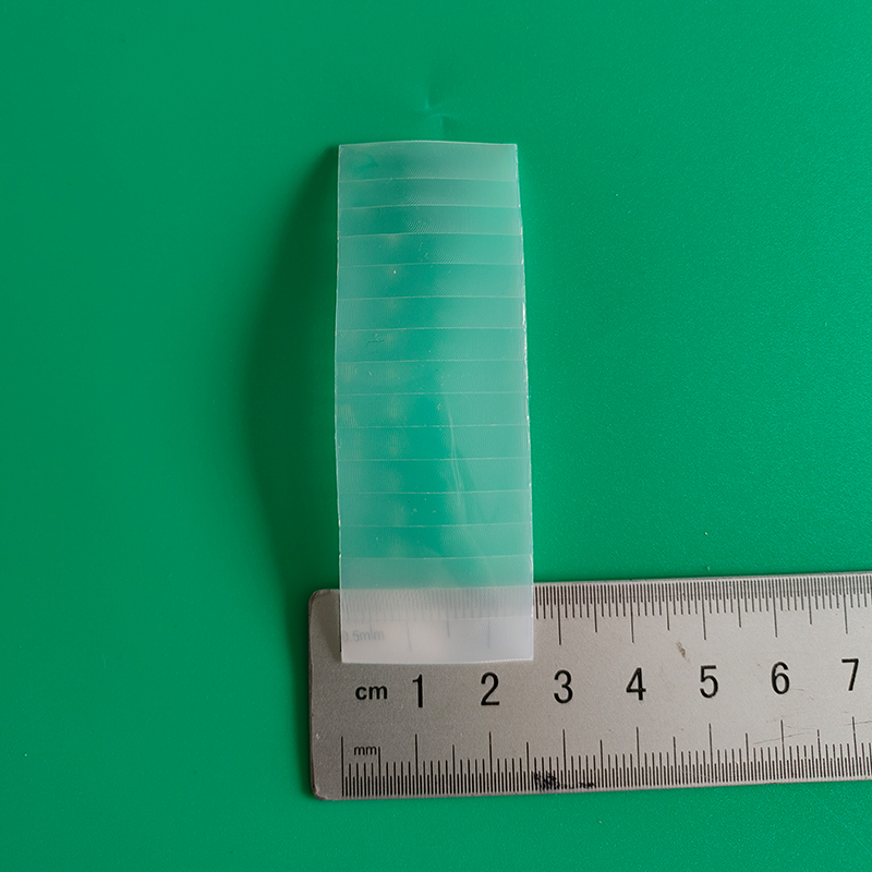 73,8 x 26,2 mm optisches PIR HDPE-Infrarot-Induktions-Fresnel-Linse für den menschlichen Körper, Brennweite, Fernerkennungsentfernung