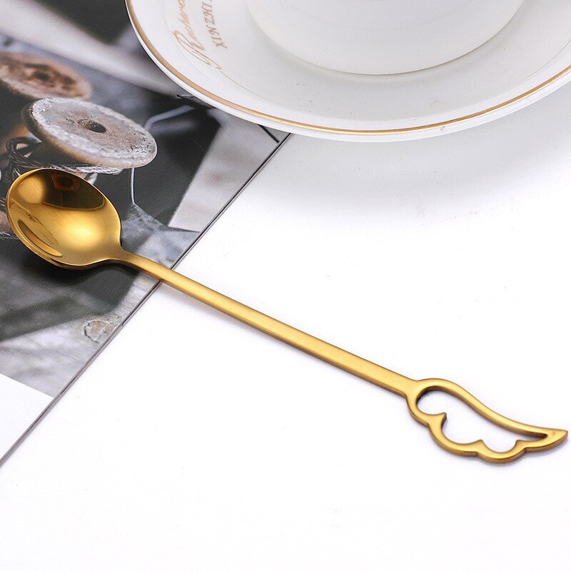 1Pc Rvs Lepels Mooie Vleugel Vorm Koffiekopje Lepel Ijs Dessert Theelepel Creatieve Opknoping Scoop Servies 15cm: gold color