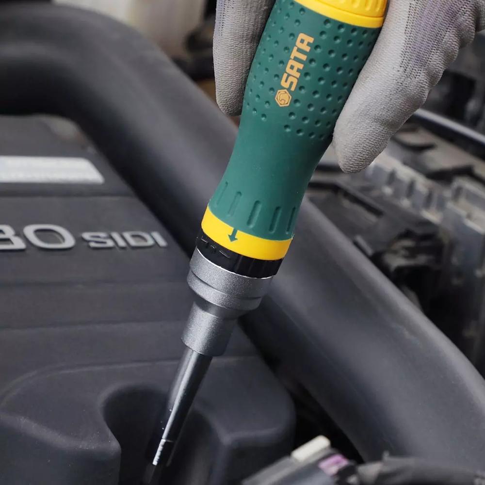 Xiaomi Two-way ratchet multi-function screwdriver set 19 In 1 Replaceable ratchet Hand Screw Driver