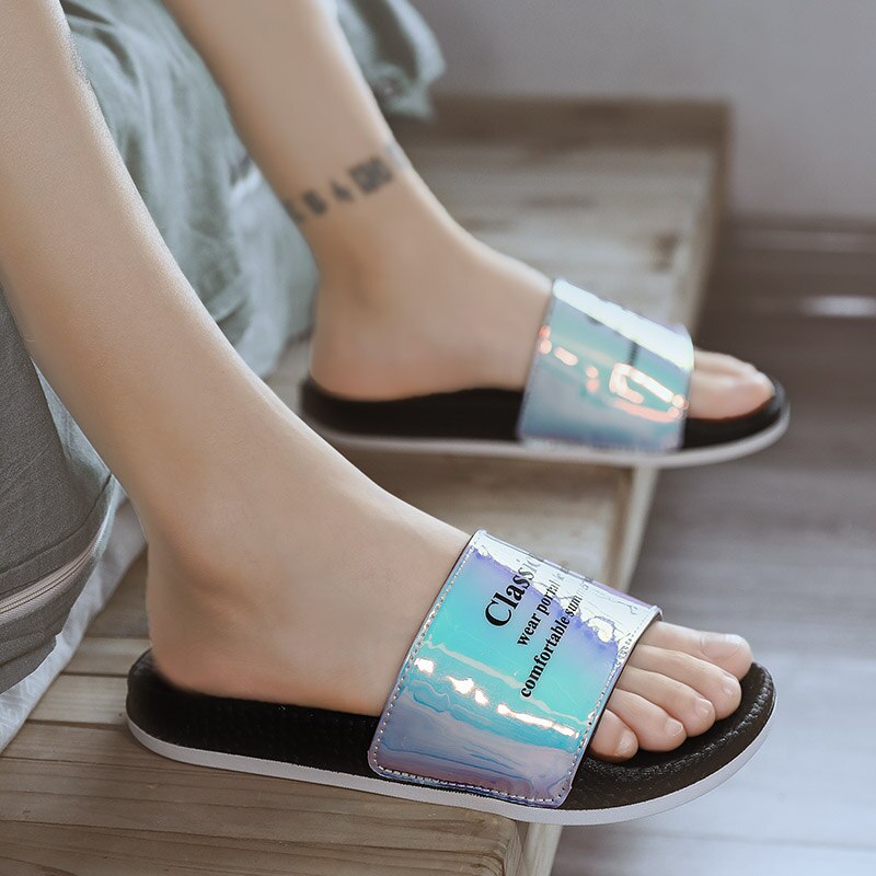 Sommar svarta tofflor herr halkfria tofflor herr mjuka bekväma blanka tofflor koreanska glitterskor zapatos de verano