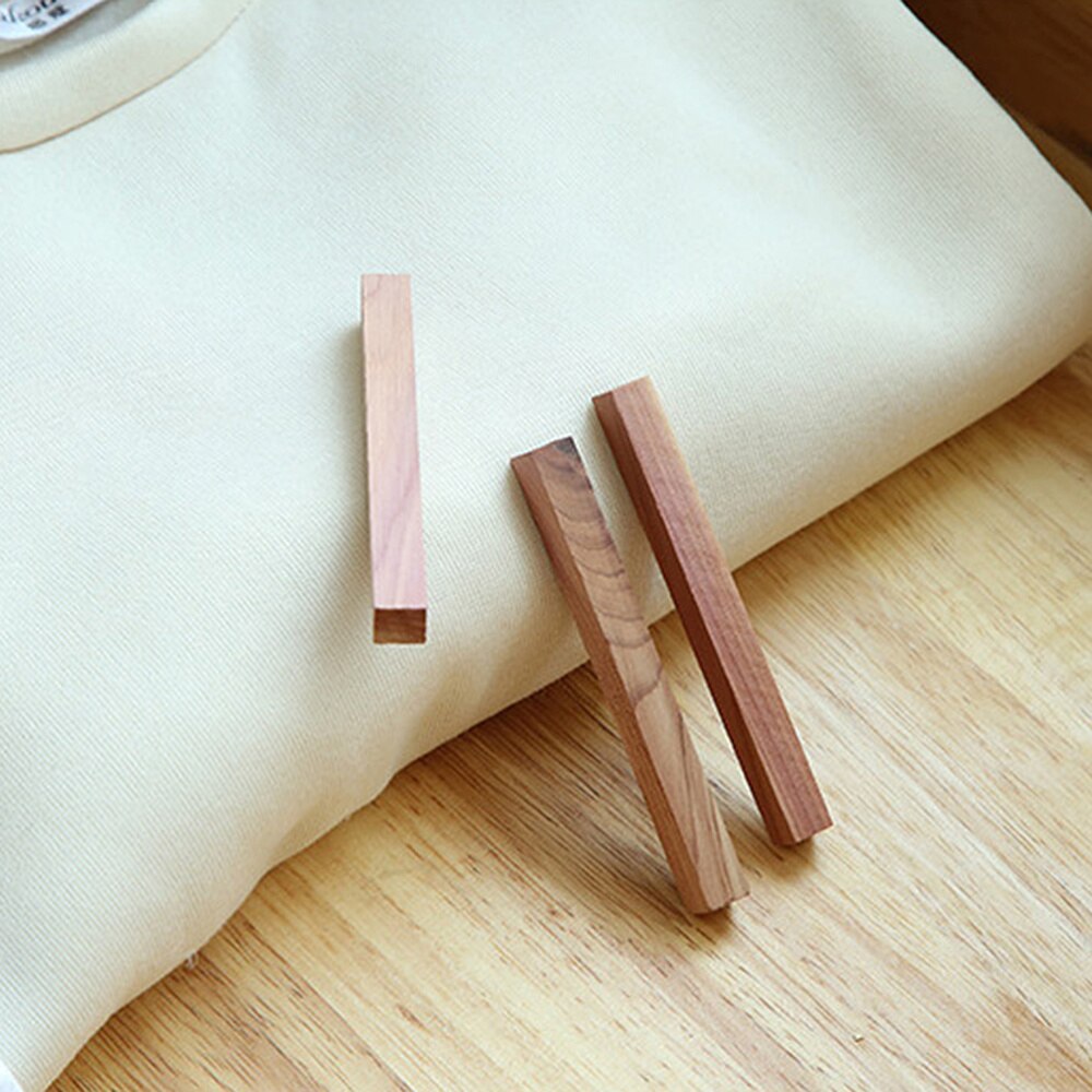 5 Pcs Cedar Wood Blocks Natural Cedar Wood Pest Moth Control for Locker Wardrobe